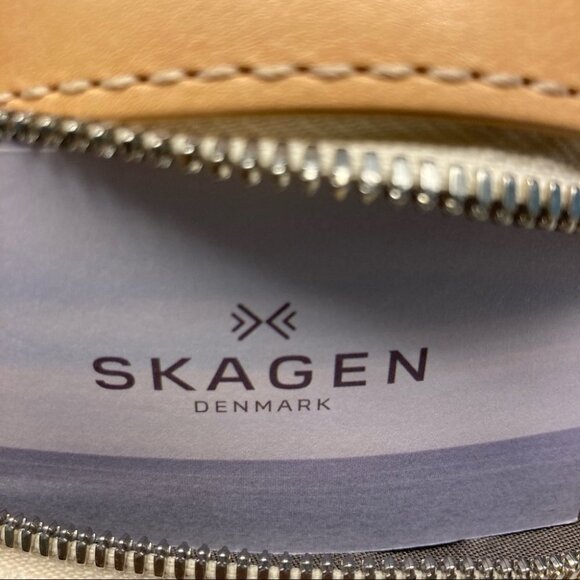 SKAGEN Denmark Trisse Barrel Leather and Canvass Crossbody Handbag NWT - Picture 4 of 14